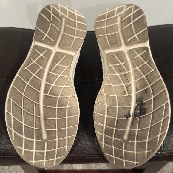 OOFOS Women's OOmg eeZee Low Shoe - Rose Leopard Size - 8 - Picture 5 of 8